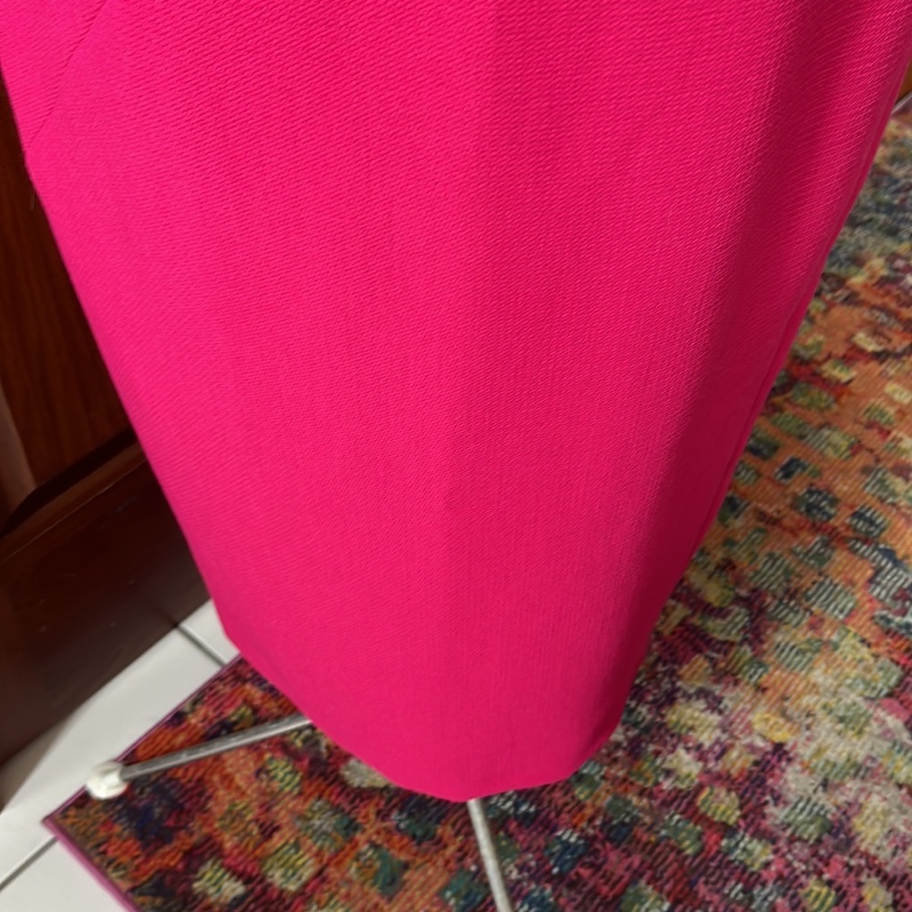 Jones New York    Bright pink straight line dress    Full back zipper    Size 6 - Picture 5 of 13